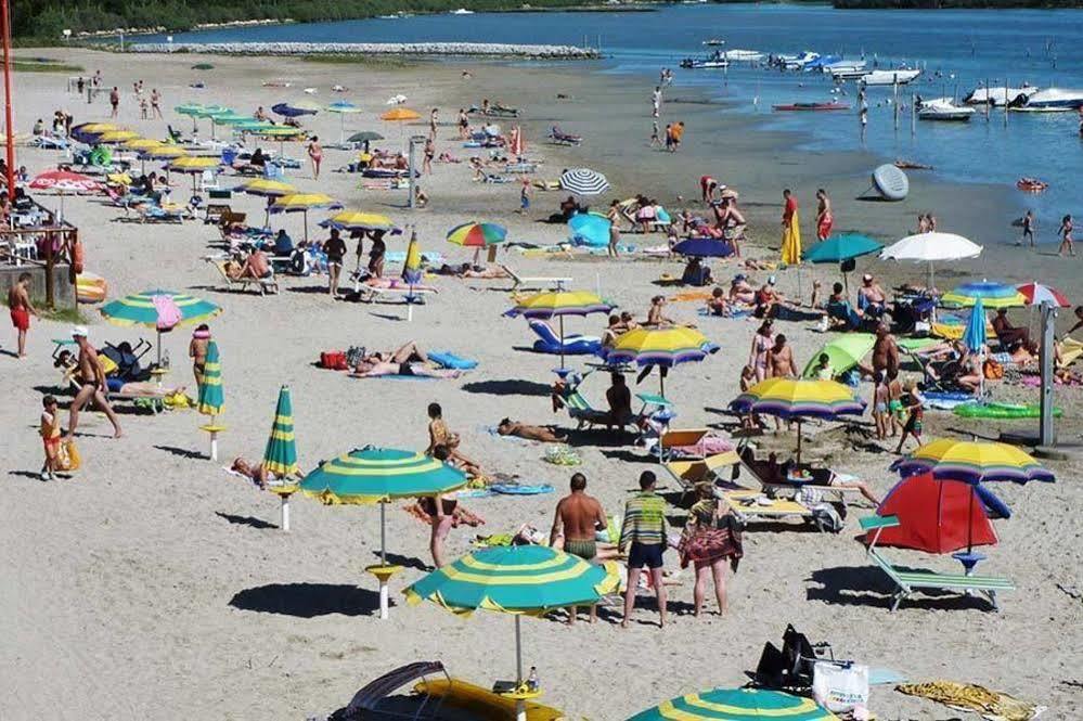 Belvedere Pineta Camping Village Aquiléia Esterno foto