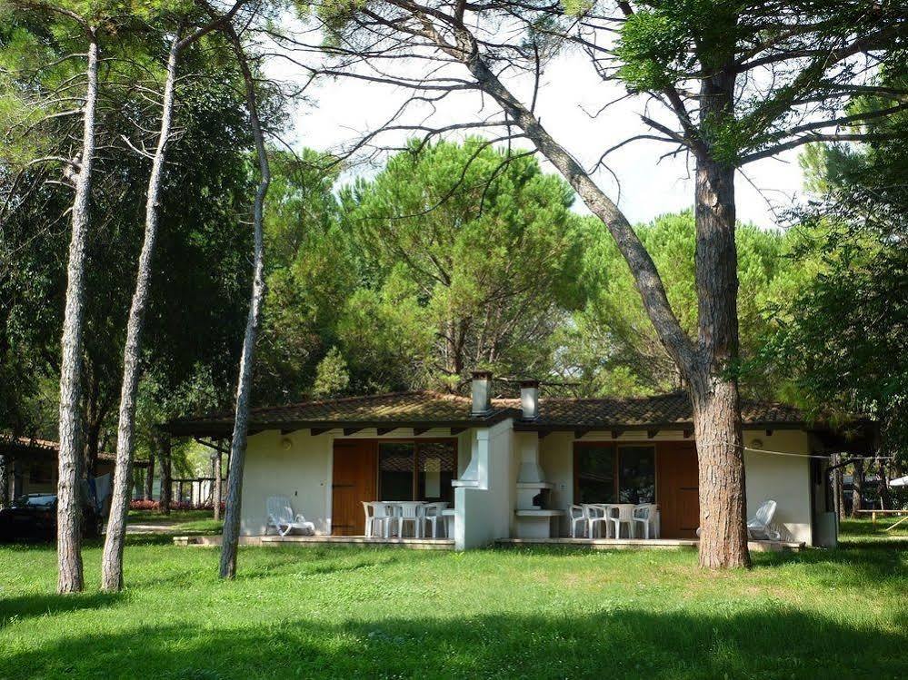 Belvedere Pineta Camping Village Aquiléia Esterno foto