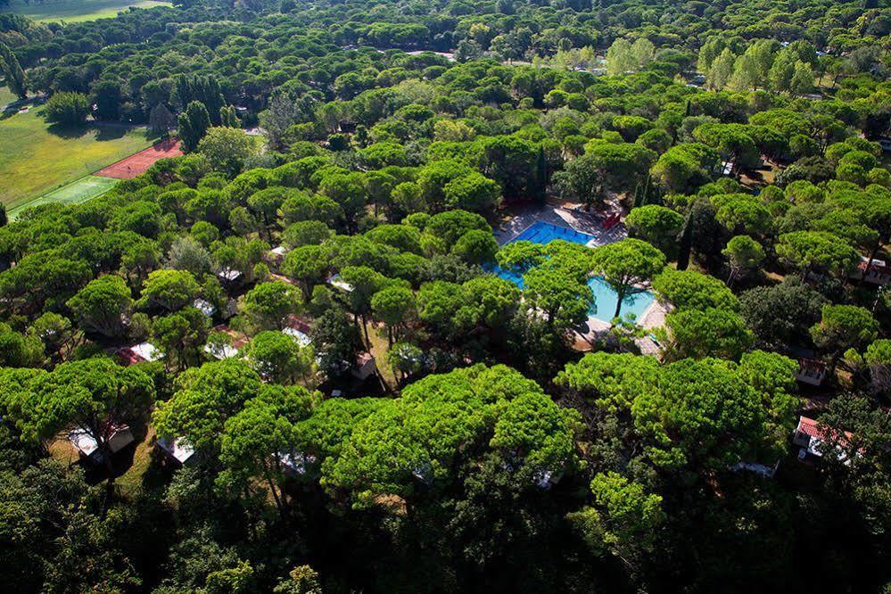 Belvedere Pineta Camping Village Aquiléia Esterno foto