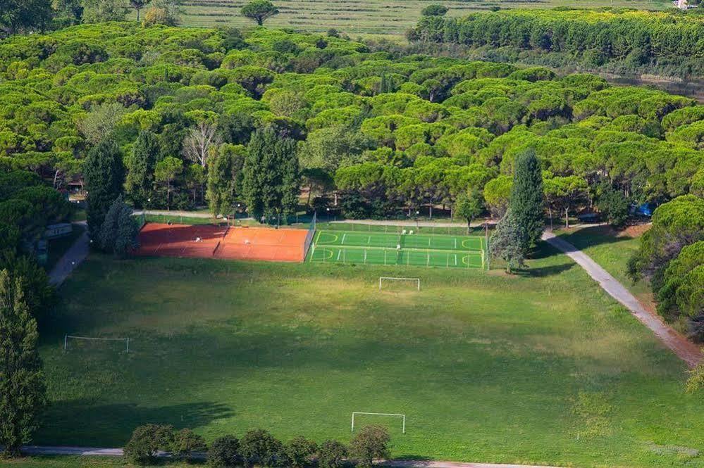 Belvedere Pineta Camping Village Aquiléia Esterno foto
