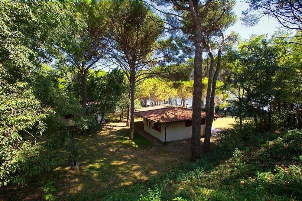 Belvedere Pineta Camping Village Aquiléia Esterno foto