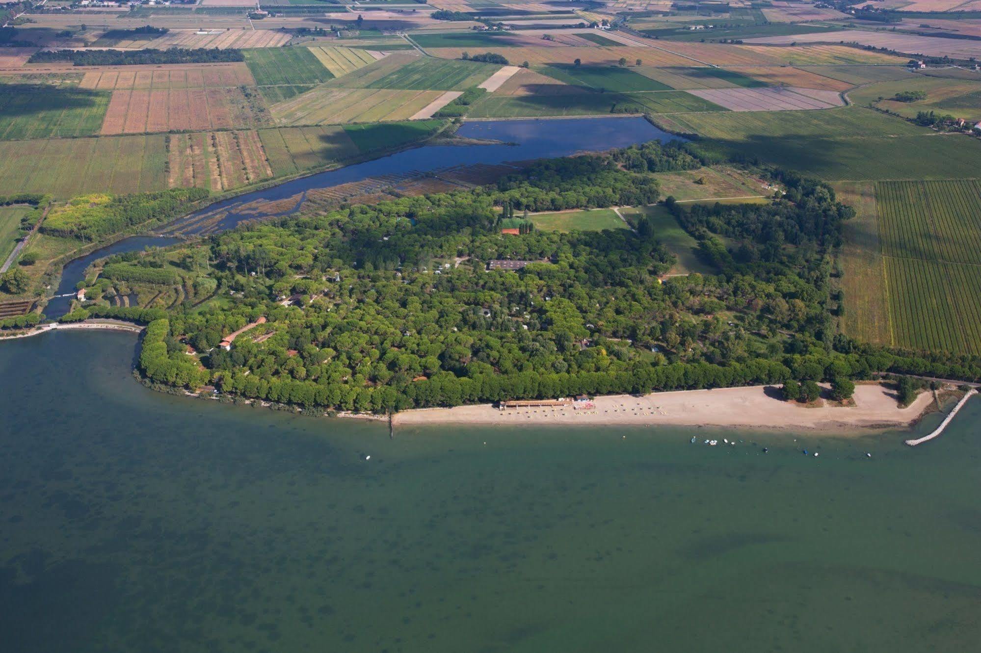 Belvedere Pineta Camping Village Aquiléia Esterno foto